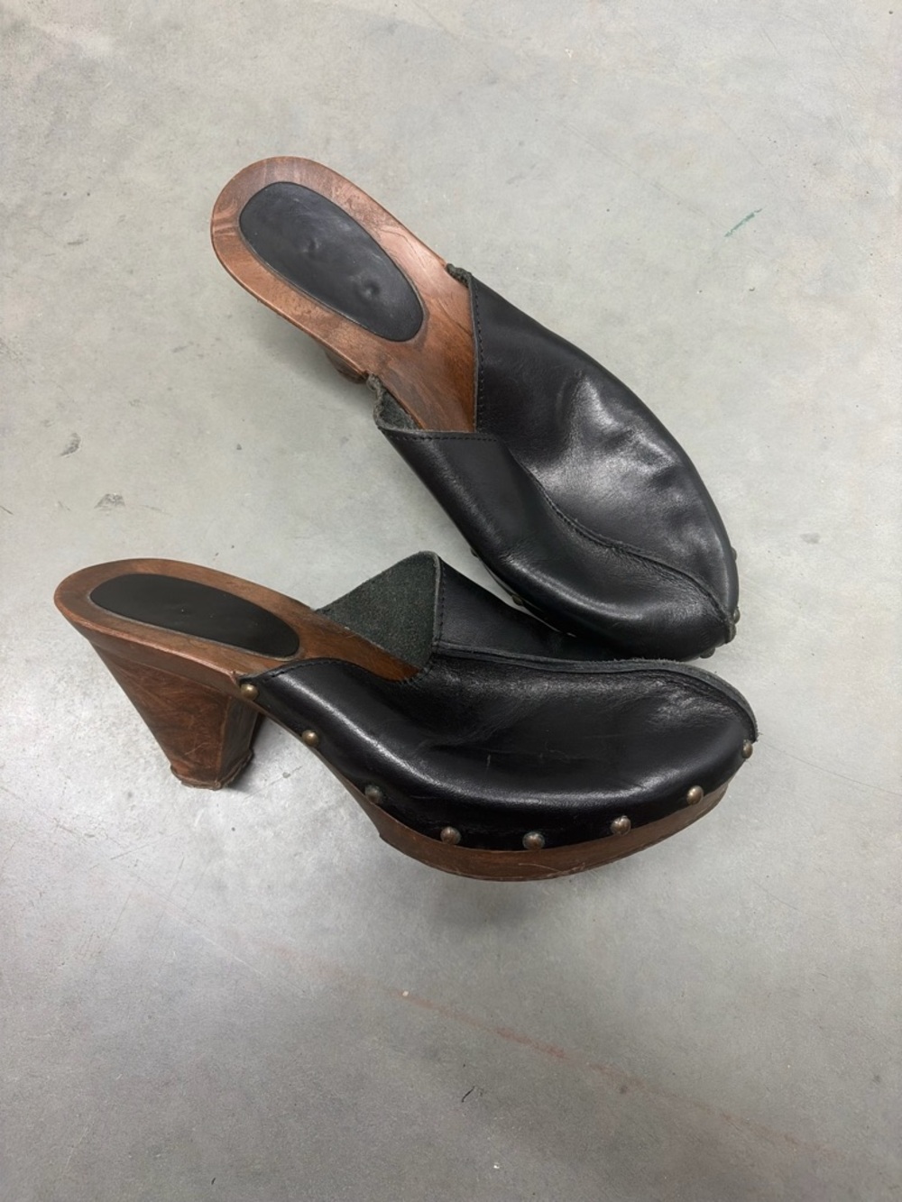 Vintage made in Italy genuine Leather Wooden-Platform‎ Mules clogs